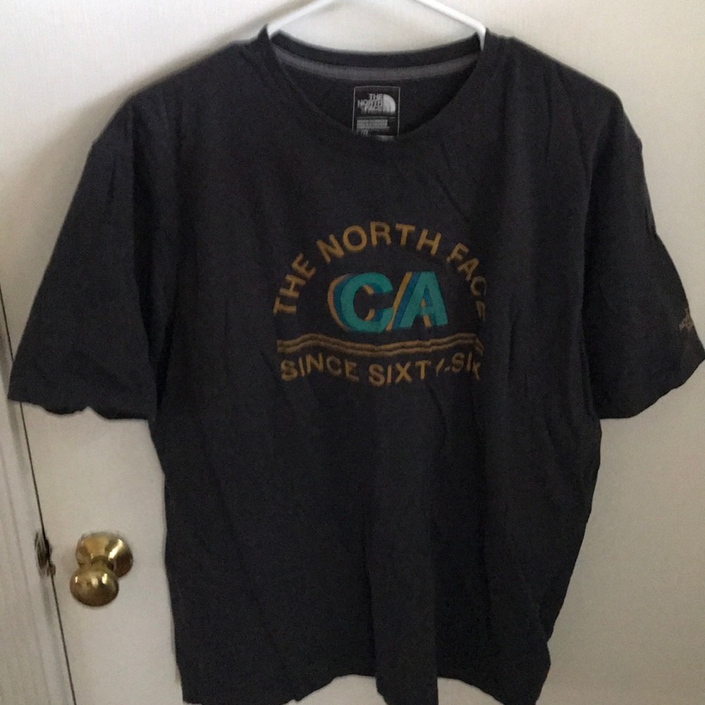 North Face t shirt